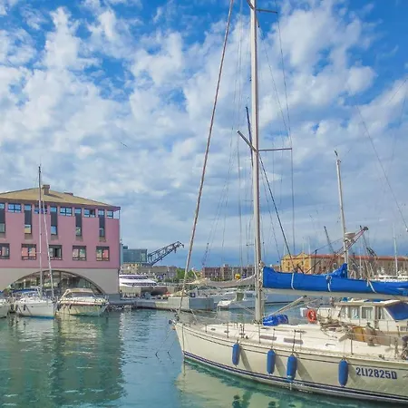 Awesome Apartment In Genova With Wifi Exterior foto